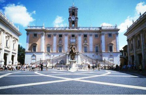 Turismo na Itália: Monte Capitolino